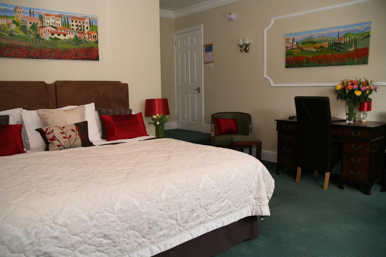 The Pytchley Inn West Haddon Room photo