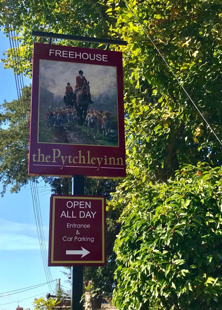 The Pytchley Inn West Haddon Exterior photo
